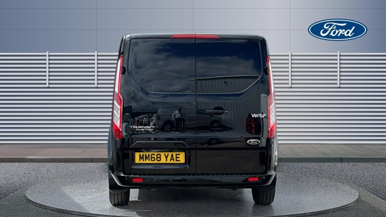 Ford Transit Custom 300 L1 Diesel Fwd 2.0 EcoBlue 130ps Low Roof Limited Van